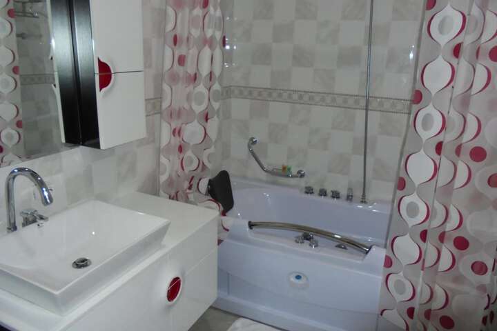 Room 25 of 44