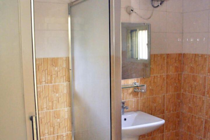 Room 13 of 24