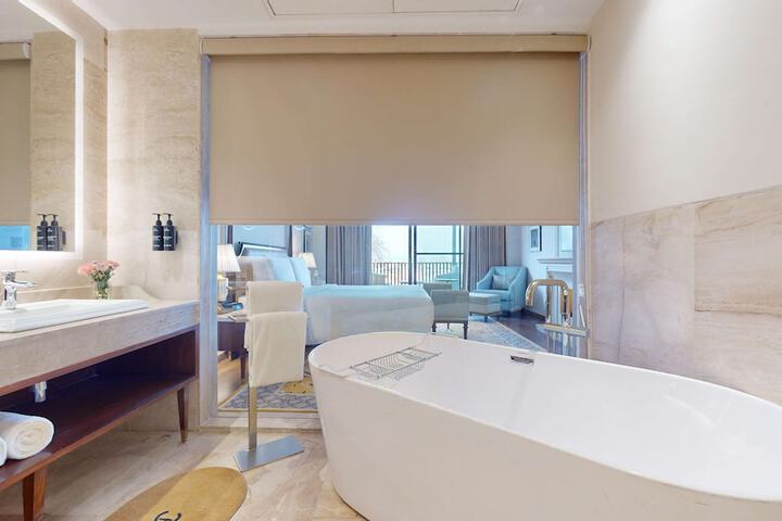 Room 64 of 191