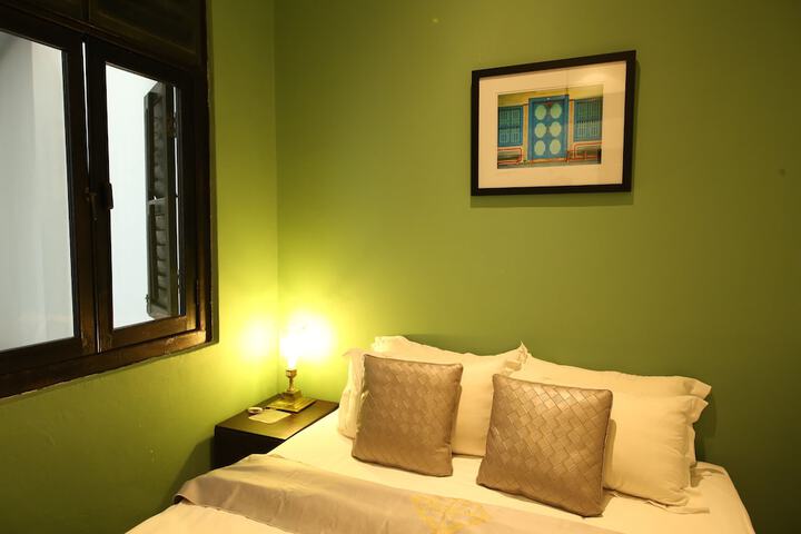 Room 20 of 108