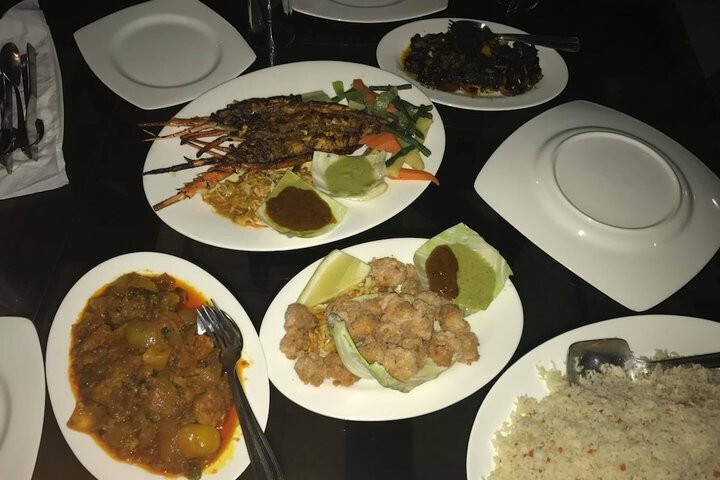 Dining 16 of 38