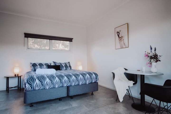 Room 3 of 14
