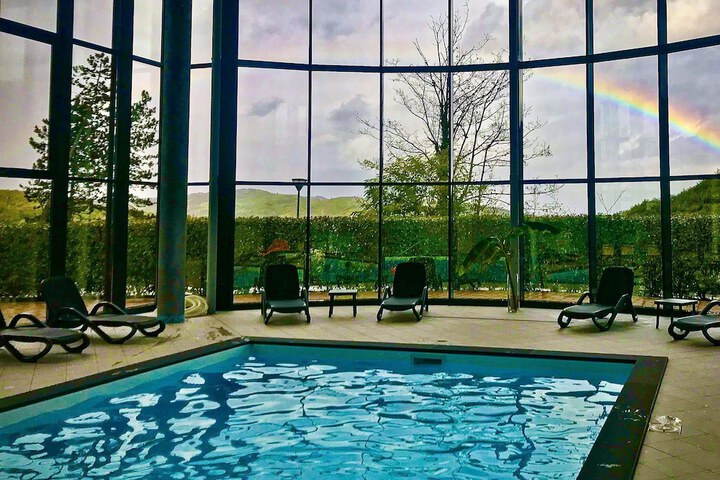 Pool 15 of 70