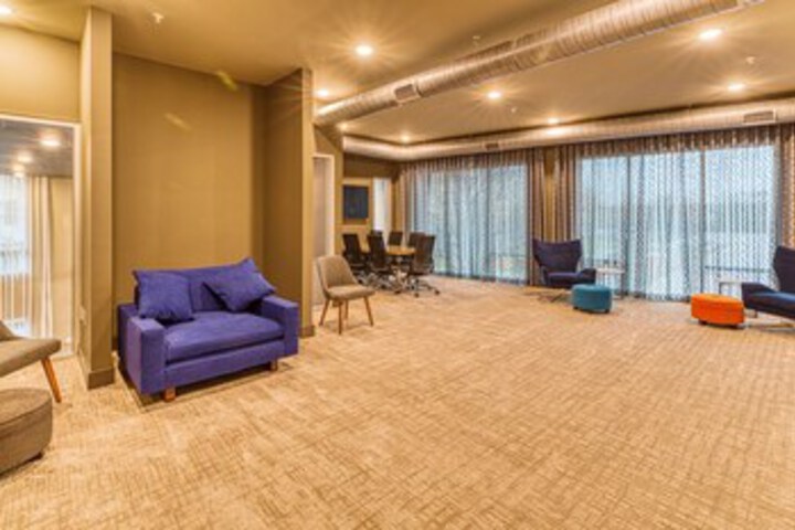 Hotel Interior 140 of 283