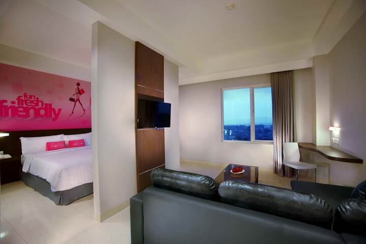 Room 8 of 27