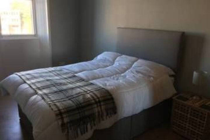 Room 4 of 25