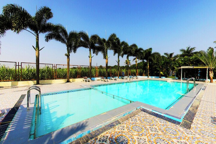 Pool 7 of 20