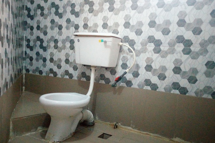 Room 10 of 20