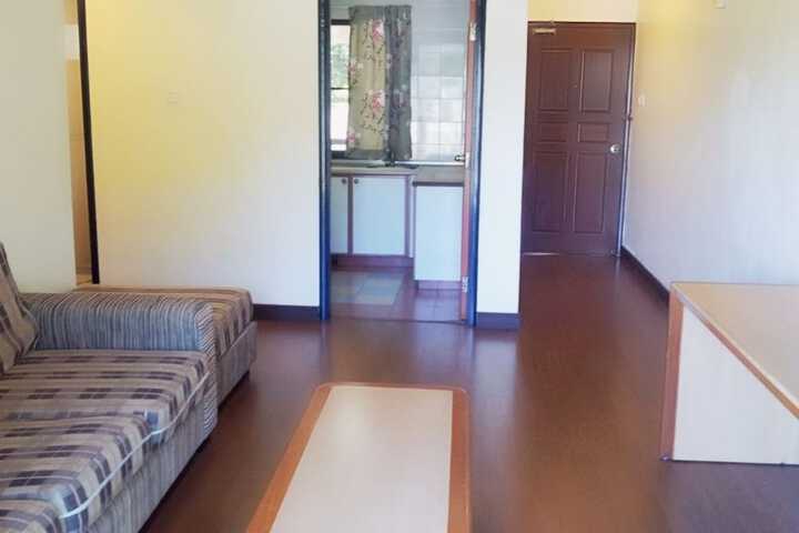 Room 9 of 20