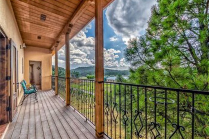Casita Rios 2 Bedrooms, One Level, Updated, Sleeps 8 in Ruidoso, NM