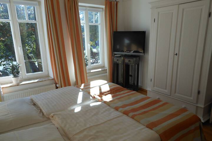 Room 19 of 138