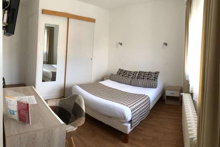 Room 16 of 43