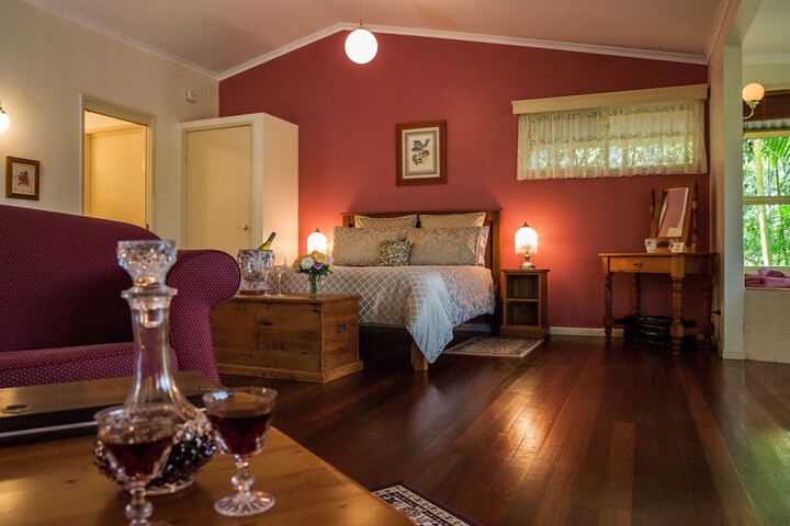 Room 5 of 31