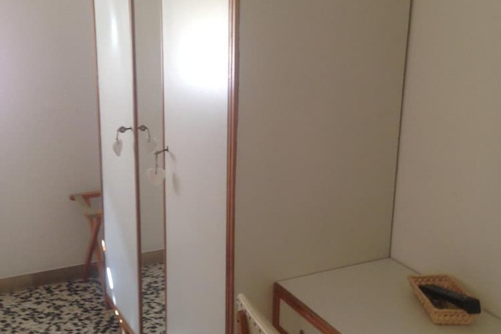 Room 7 of 45
