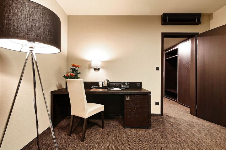 Room 31 of 43