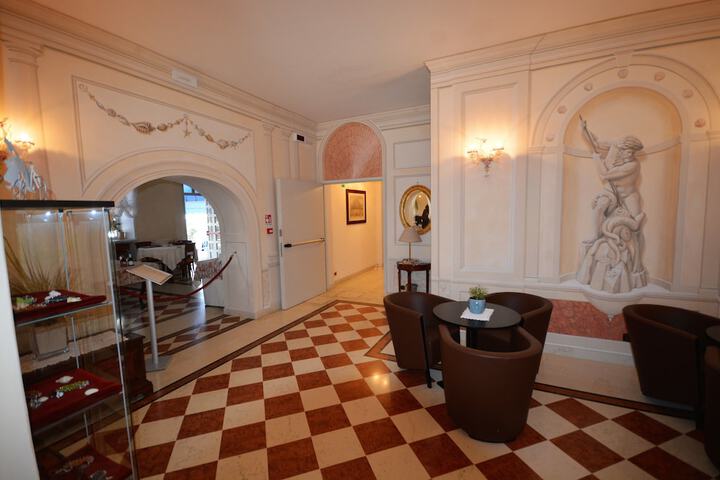 Lobby Photos