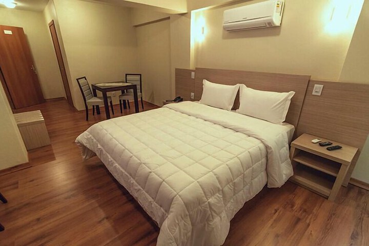 Room 2 of 11