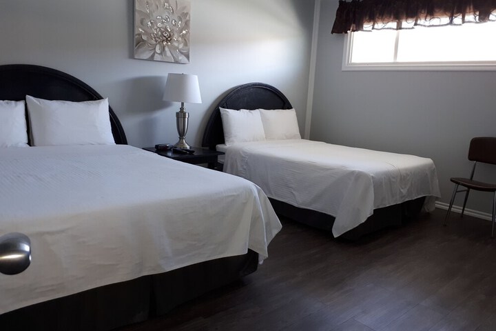 Room 12 of 21