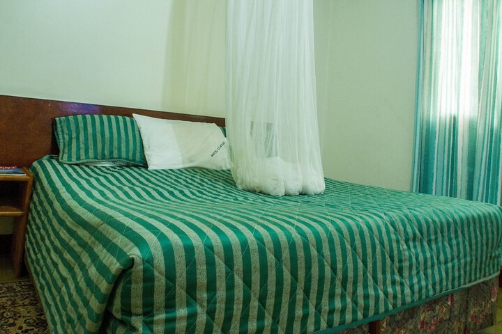 Room 29 of 35