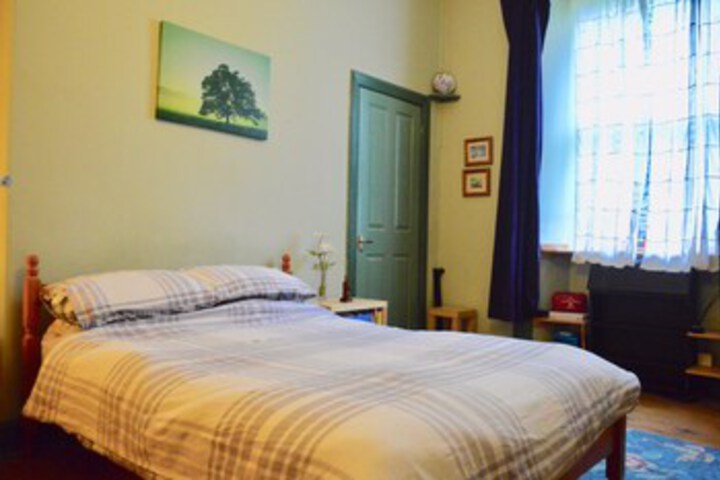 Room 16 of 20