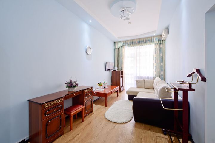 Room 34 of 62