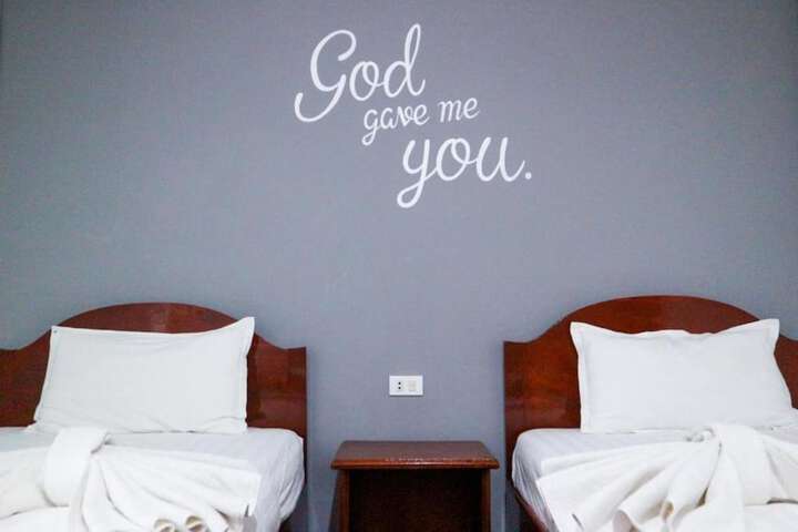 Room 4 of 15