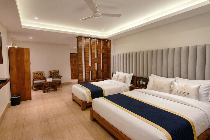 Room 8 of 16