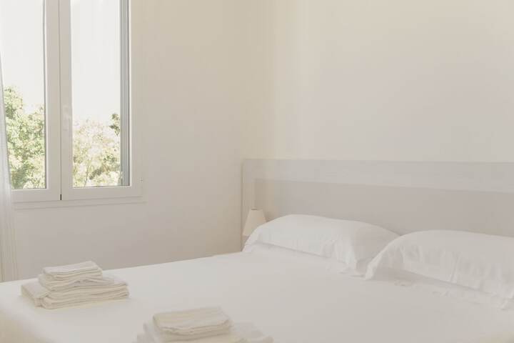 Room 5 of 91