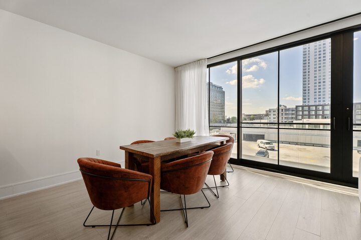 Room 48 of 140