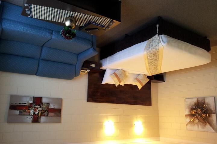 Room 19 of 43