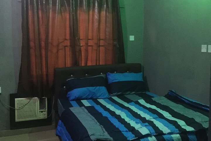 Room 12 of 15