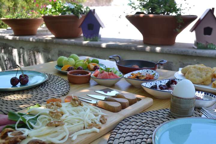 Dining 56 of 66