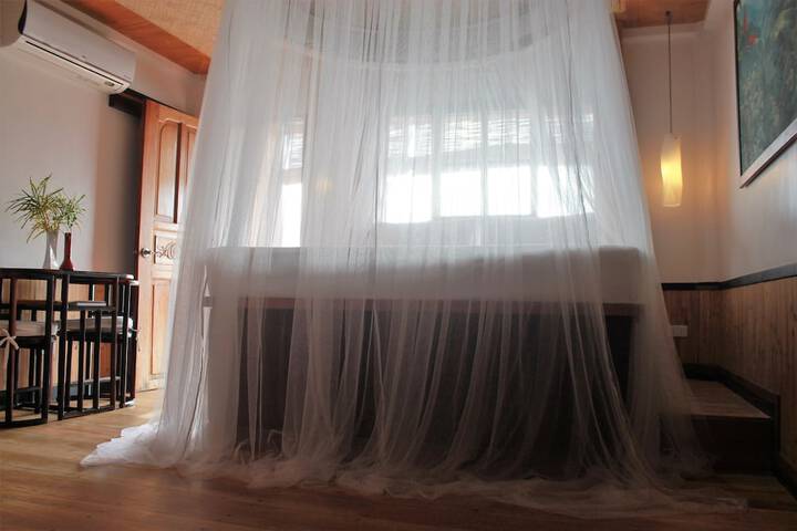 Room 8 of 71