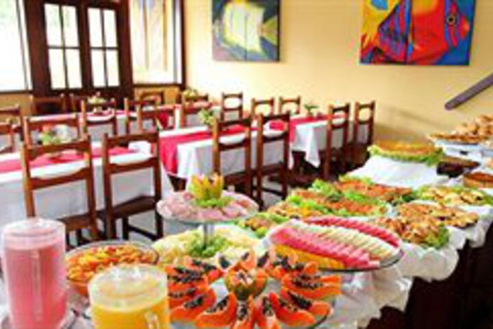 Dining 3 of 12