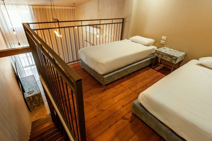 Room 8 of 26
