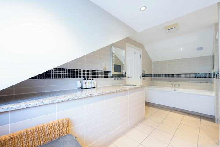 Bathroom Interior Photo