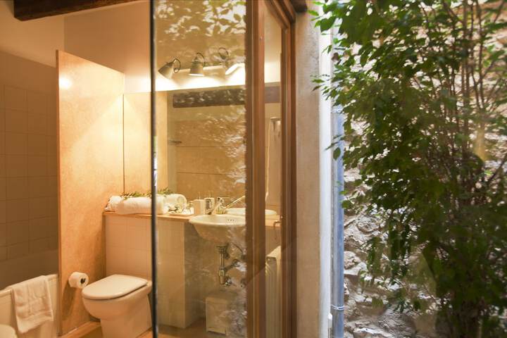 Bath Interior