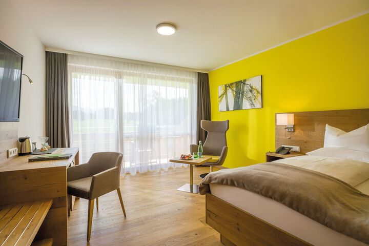 Room 4 of 52