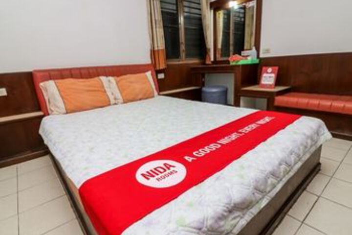 Room 48 of 70
