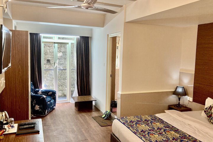 Room 29 of 61