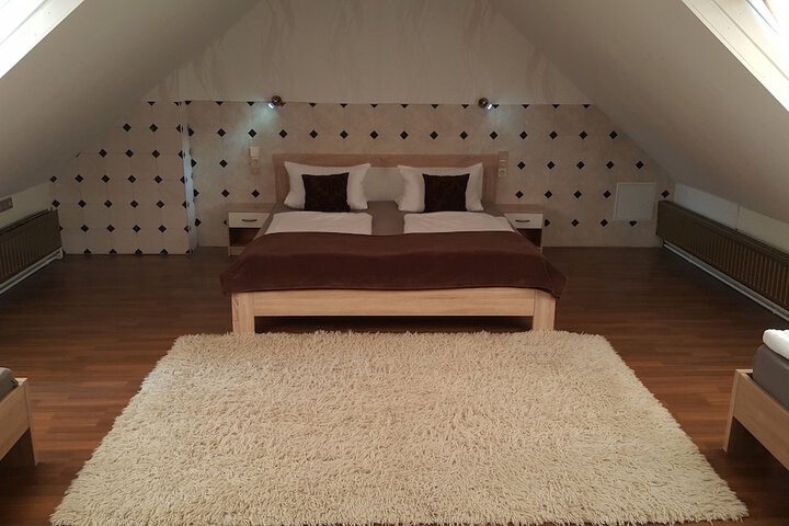 Room 16 of 41