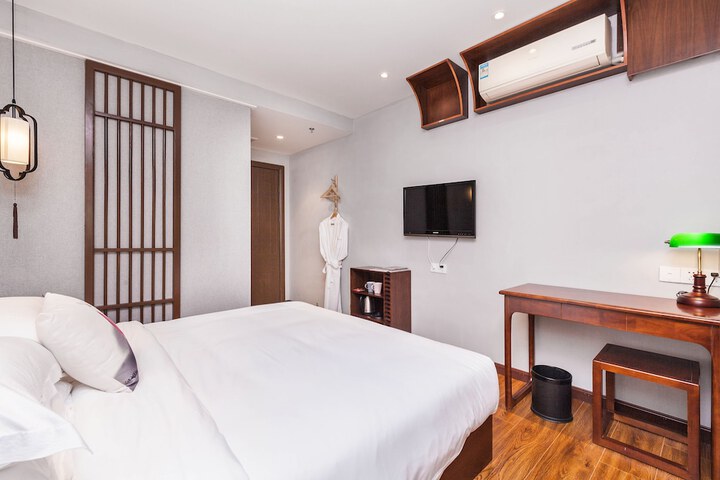 Room 14 of 59
