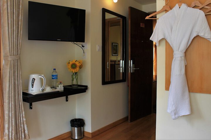 Room 8 of 21
