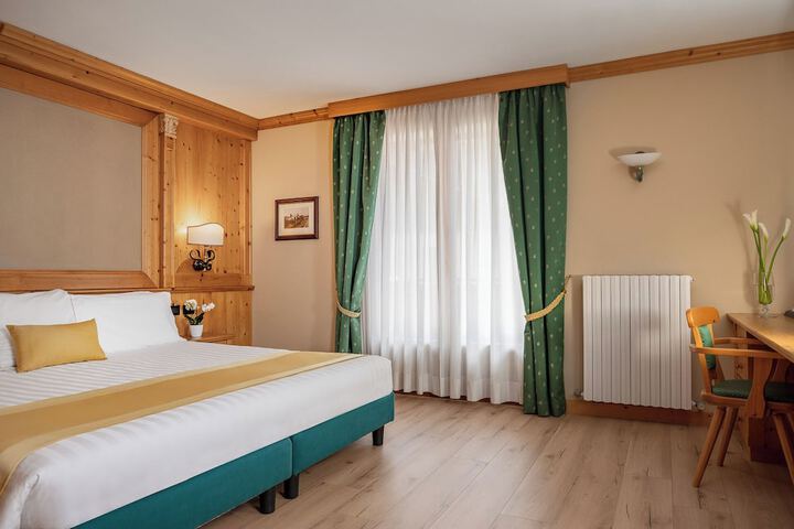 Room 33 of 67