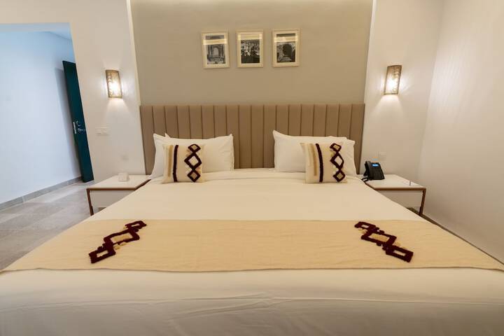 Room 2 of 9