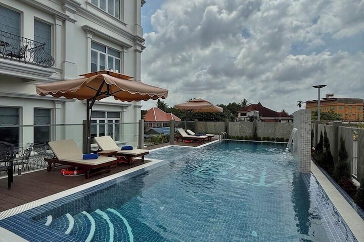 Pool 72 of 113