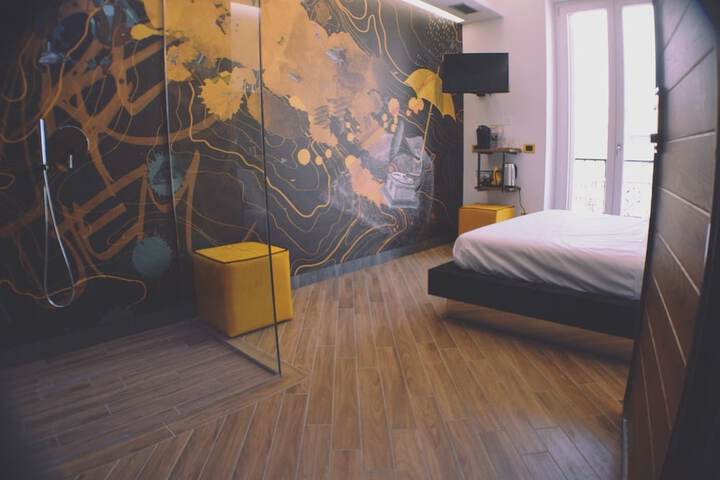 Room 12 of 147