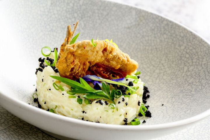 Dining 82 of 175