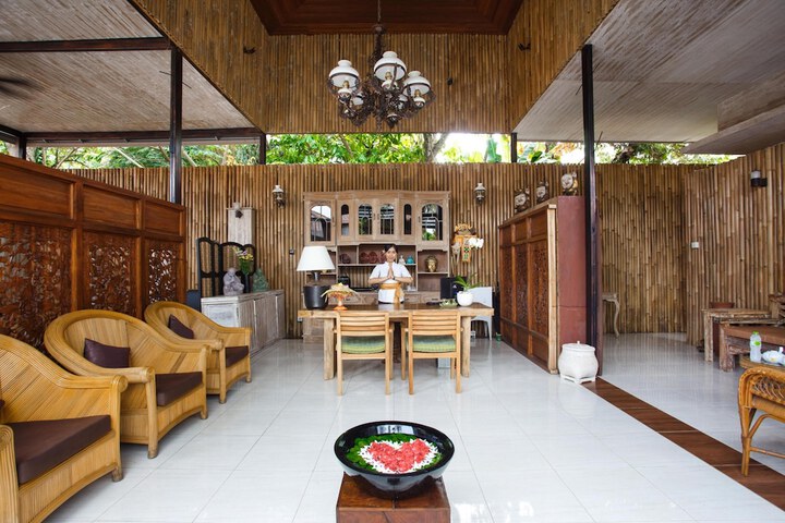 Hotel Interior 92 of 123