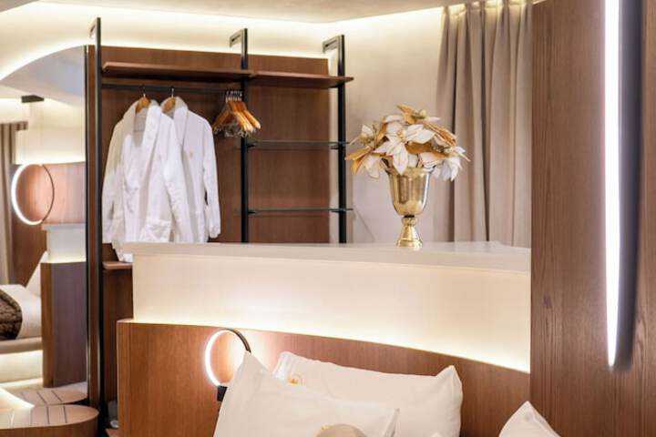 Room 17 of 125